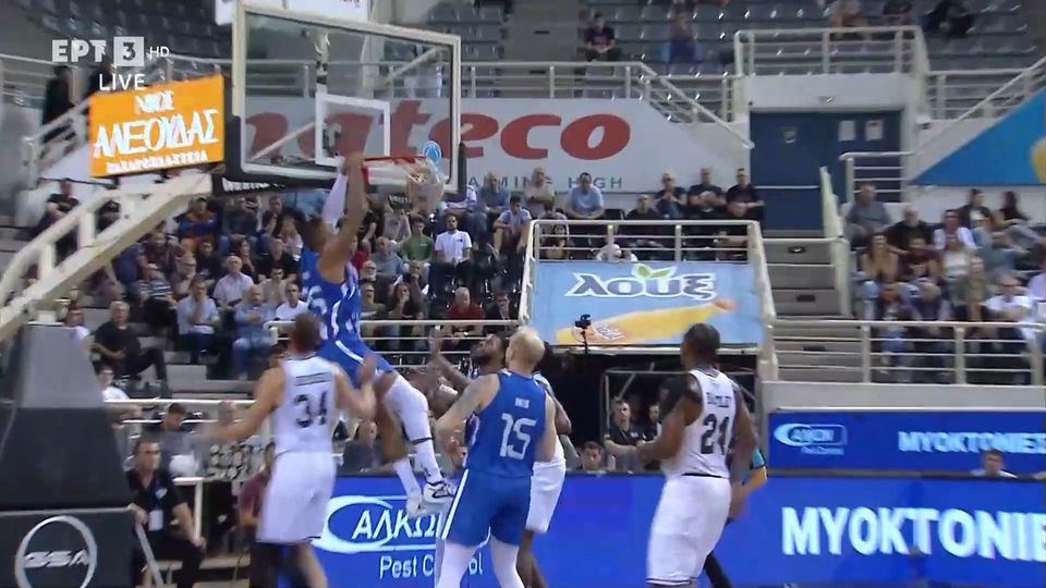 10 / 10: ΠΑΟΚ - Πόρτο | No-look ασίστ του Όμλιν στην alley-oop συνεργασία με τον Φέιν στον πορτογαλικό αιφνιδιασμό