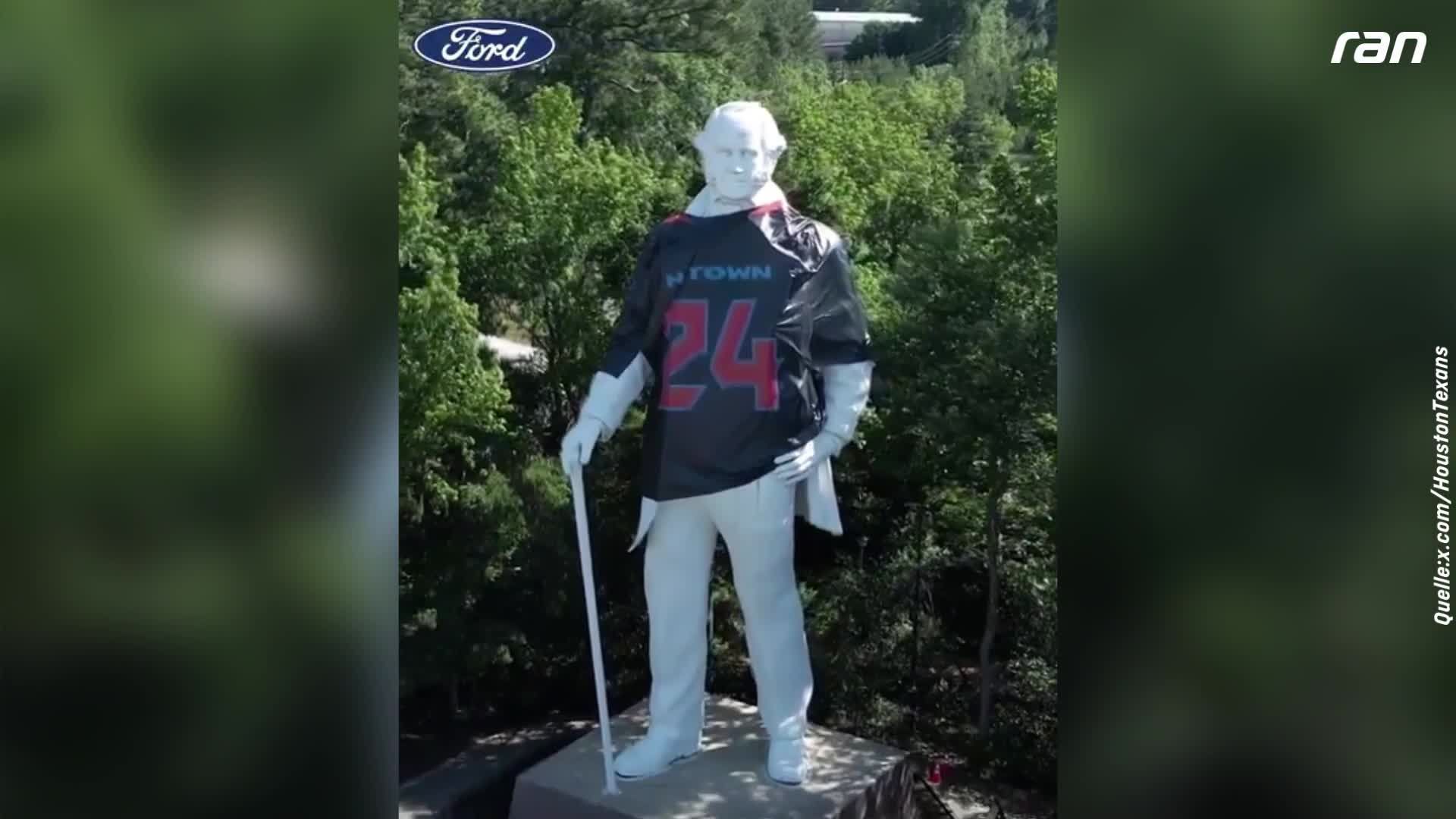 NFL: Marketing coup? Houston statue gets jersey