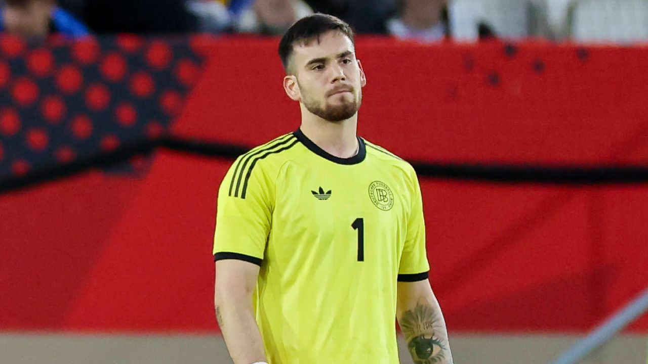 U21: Böser Torwart-Bock! Griechenlands Blitz-Doppelschlag
