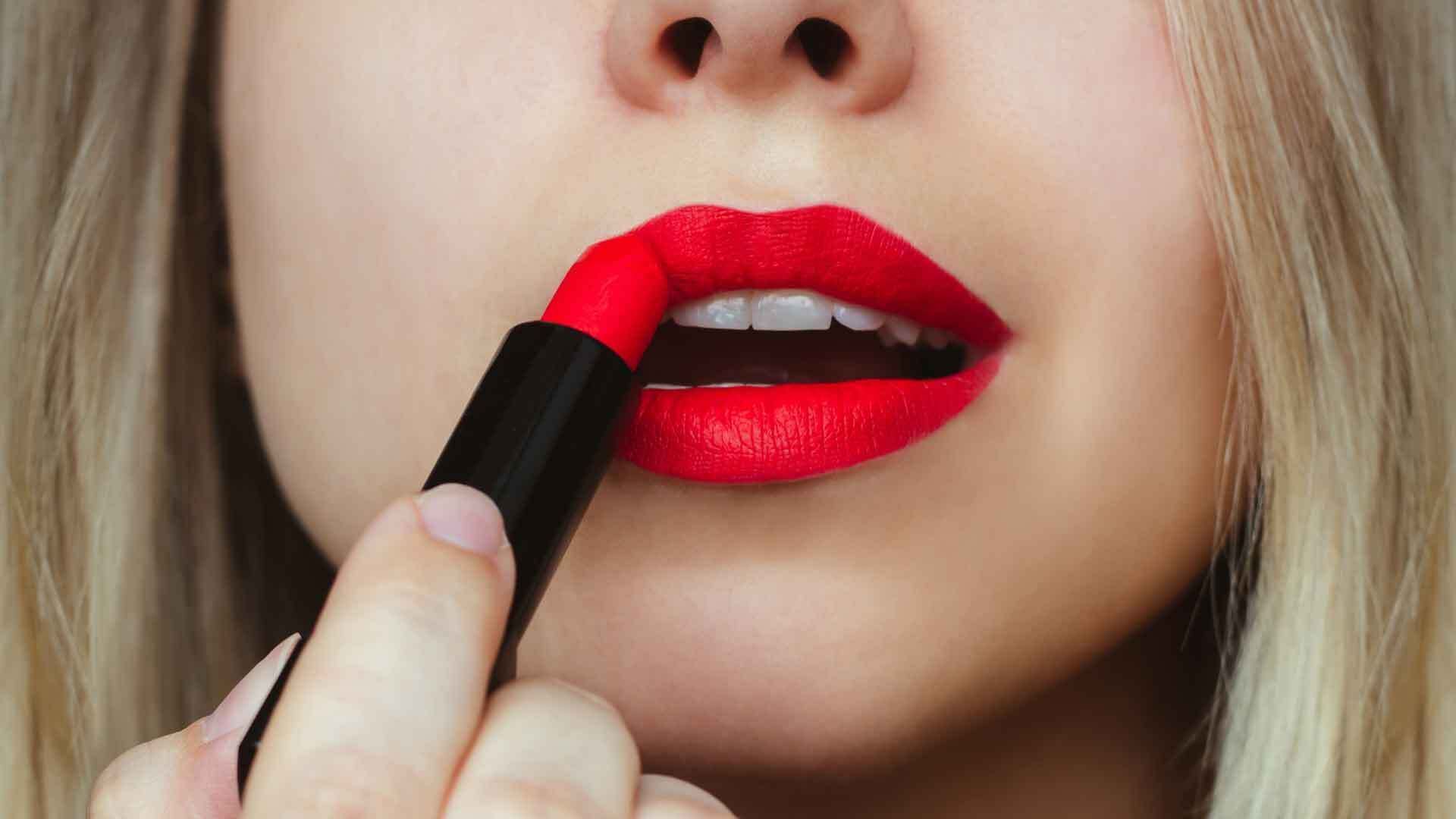 Läuse im Lippenstift? Insekten können auch in unseren Kosmetikprodukten stecken