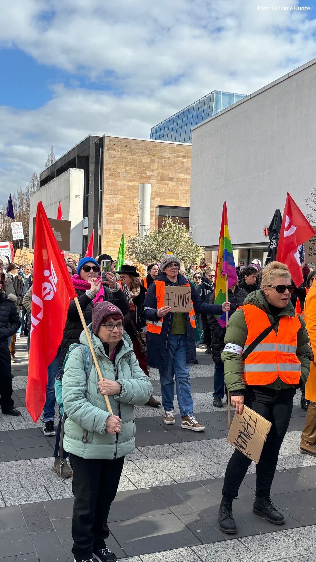 Video: Demonstration gegen Gewalt an Frauen am Kornmarkt