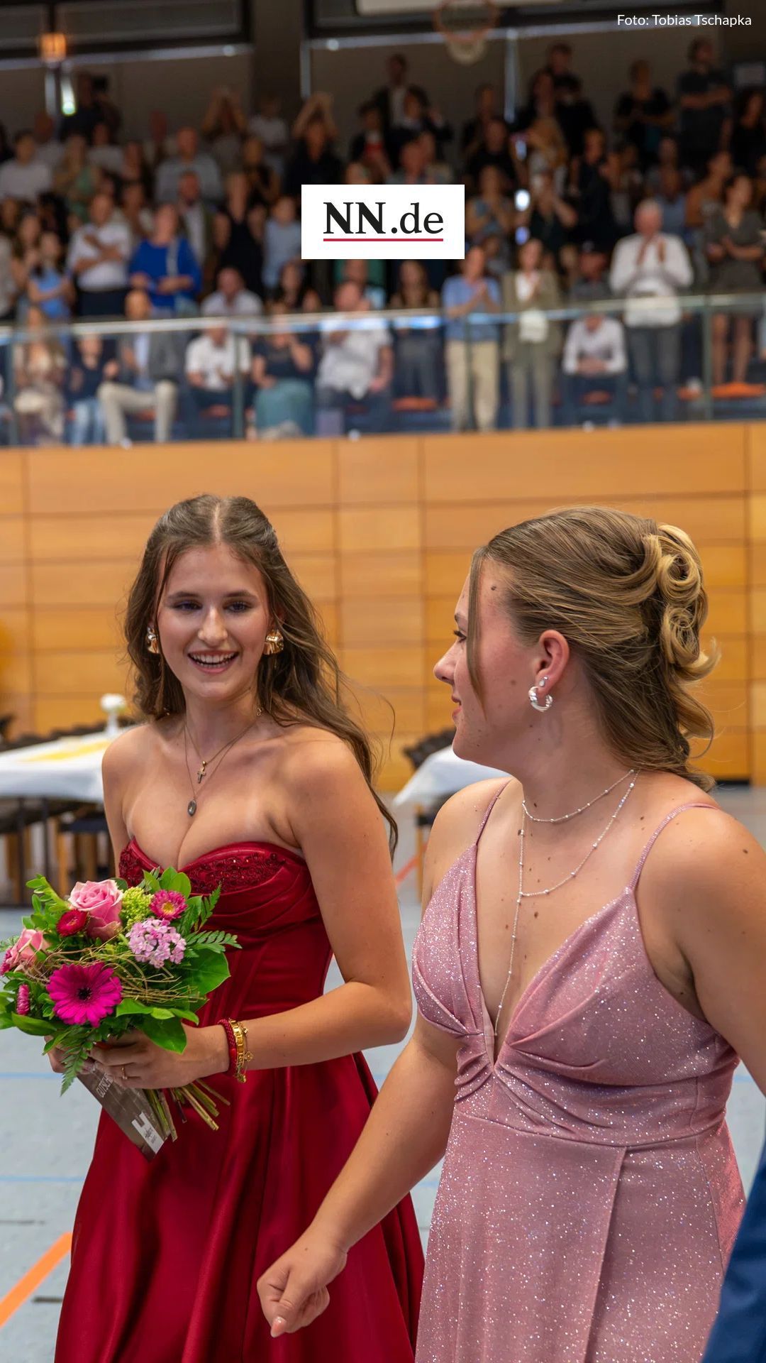 Die-Abschlussfeier-der-Realschule-Hilpoltstein-im-Video