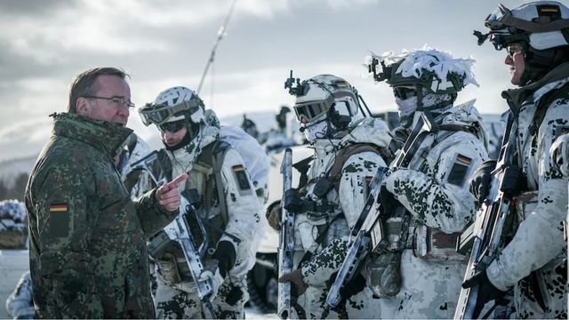 Video: 6739 Anträge auf Kriegsdienstverweigerung: Immer mehr Deutsche lehnen Waffe ab