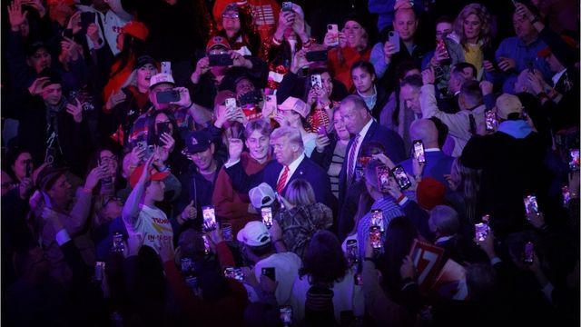 Video: Trump feiert angebliches „Wirtschaftswunder“ – die Realität sieht anders aus