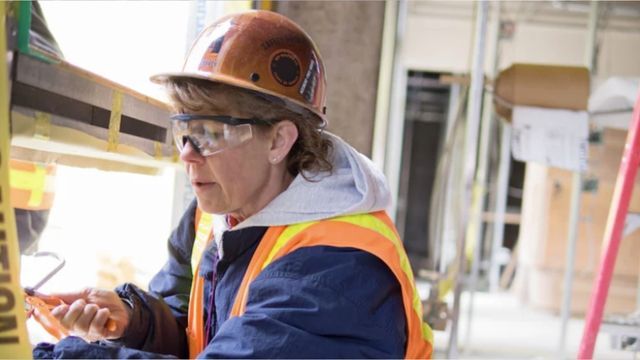 Video: Ökonom will Rente nach 45 Jahren: Wer früher aufhören könnte