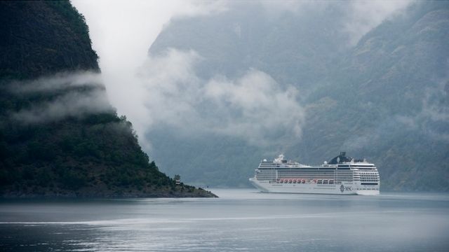 „Traum ihres Lebens“ geplatzt: Polarlichter-Kreuzfahrt wird abgebrochen – Passagiere fordern Entschä