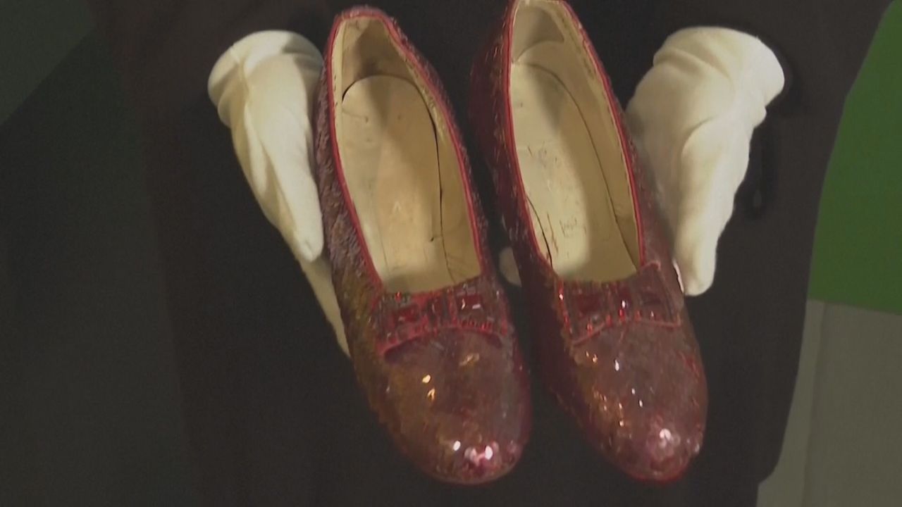 Rubin-Schuhe: Dieb der Oz-Schuhe bekennt sich schuldig