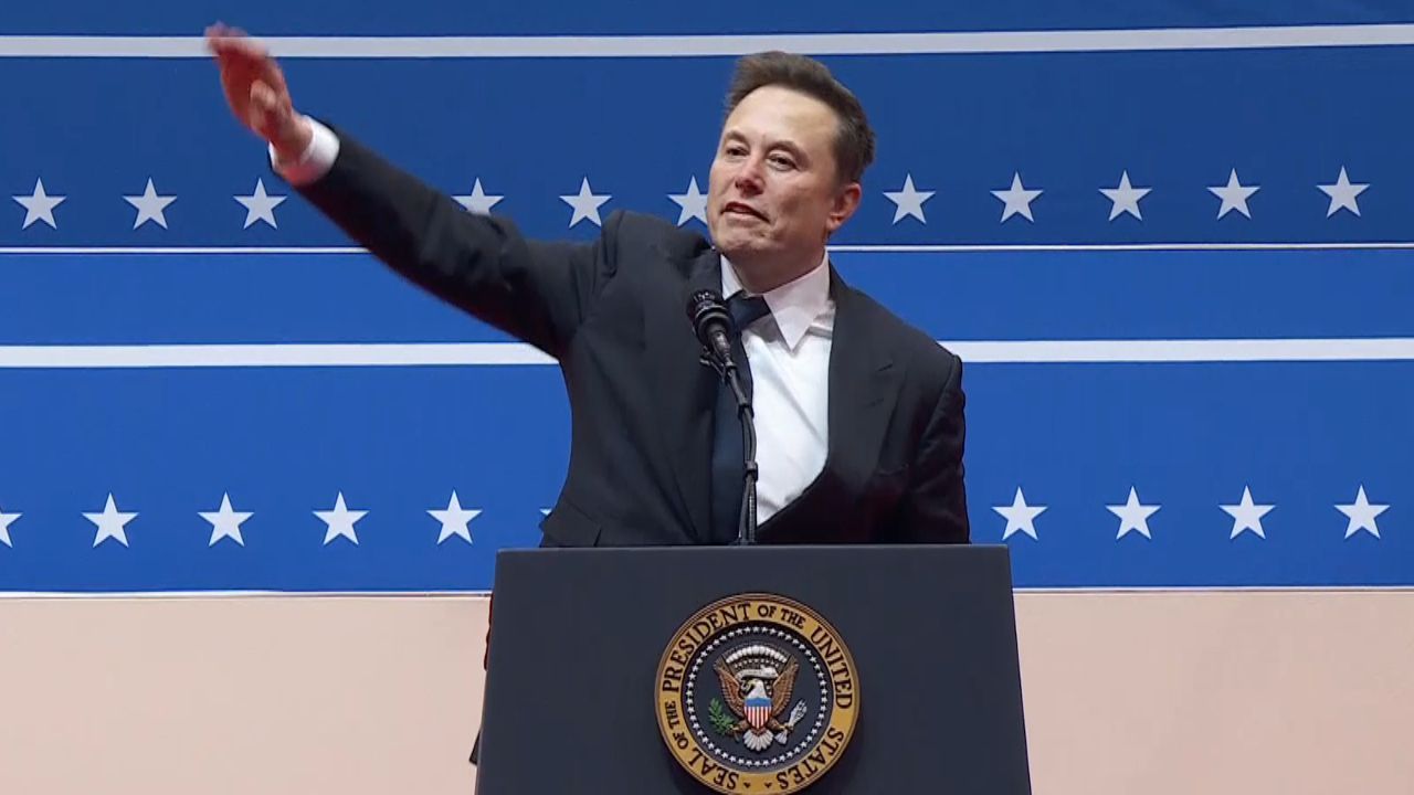 Ausgestreckte rechte Hand: Musk sorgt mit vermeintlichem Hitlergruß für Empörung