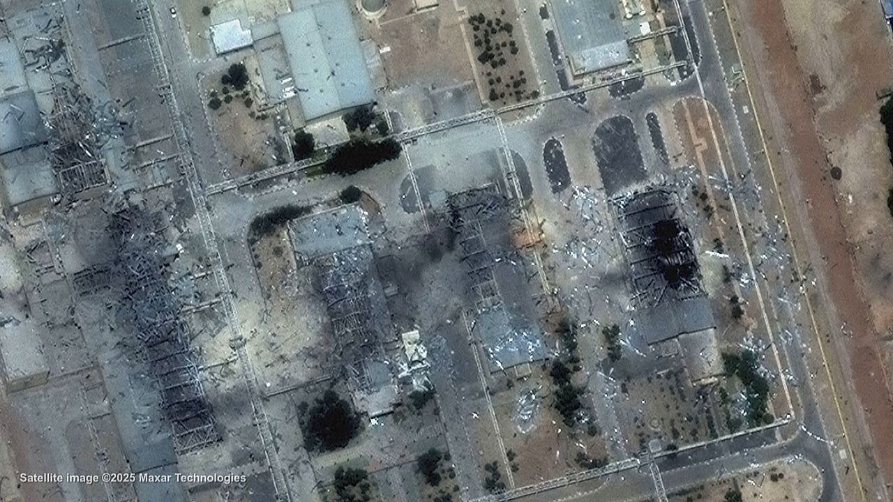 Nach US-Angriffen: Satellitenbilder zeigen Krater über Irans Atomzentrum