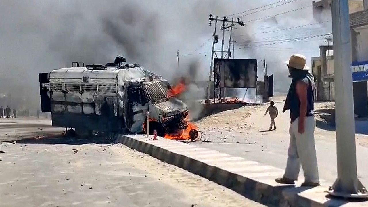 Proteste in Indien eskalieren: Polizei gibt Schüsse ab – mindestens vier Tote