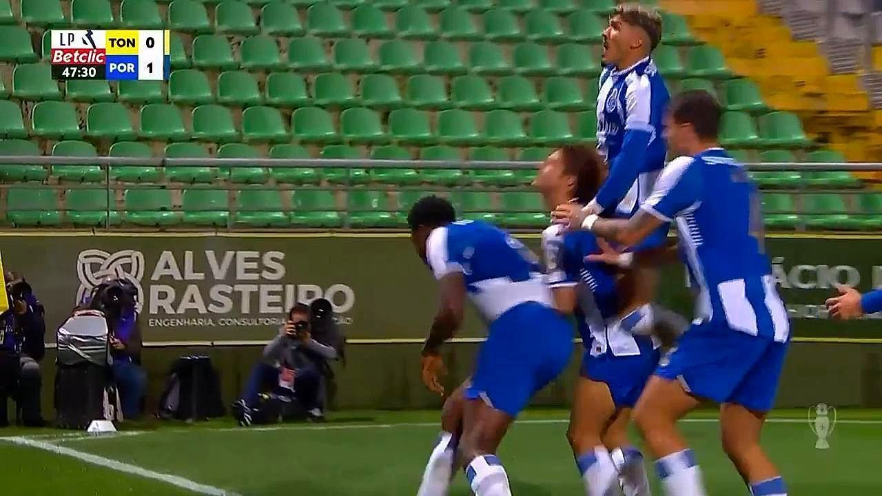 Porto defeat Tondela 2-0 in the Primeira Liga