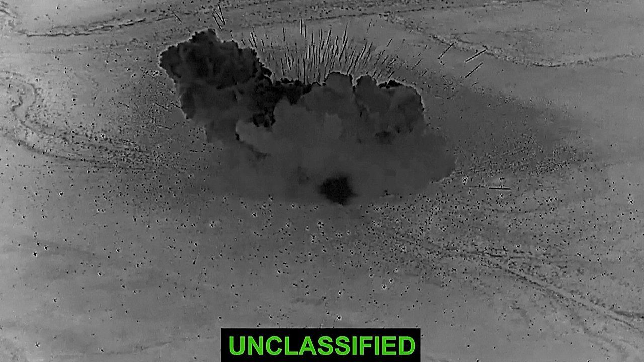 Video: Rache für getötete Soldaten: US-Militär bombardiert über 70 IS-Ziele in Syrien