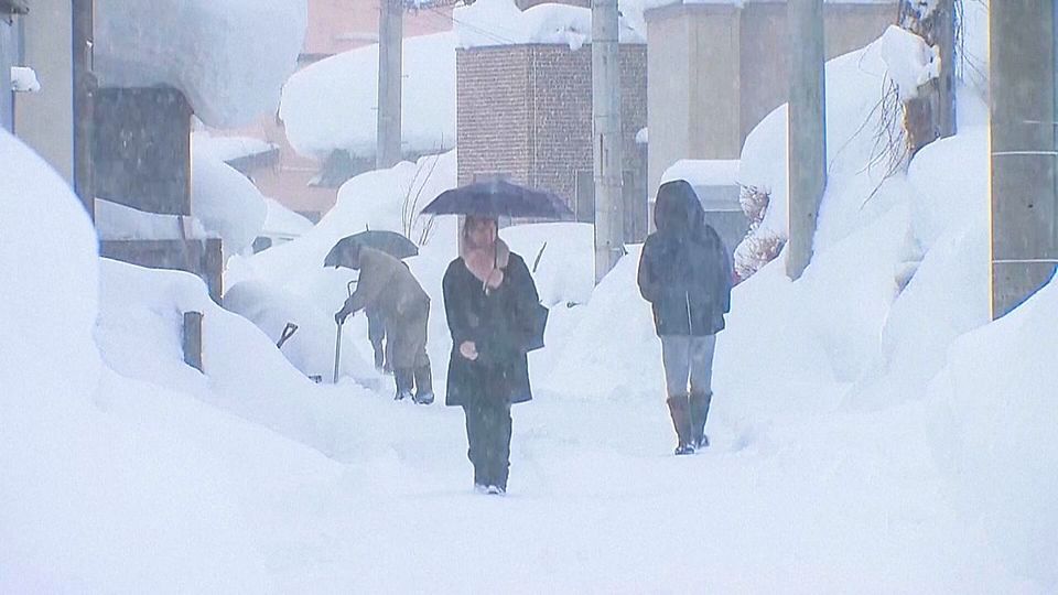 Schneechaos in Japan: Rekordwerte im Norden des Landes