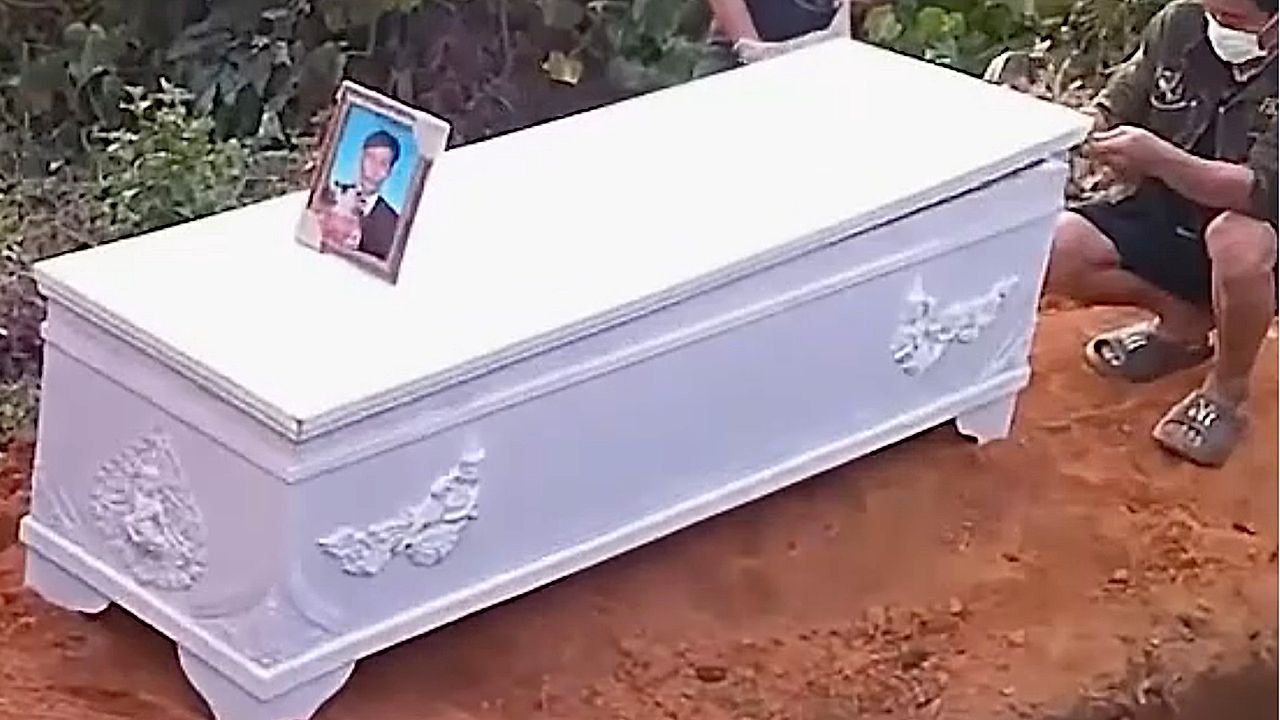 Video: Family buries wrong man in Thailand before shocking discovery