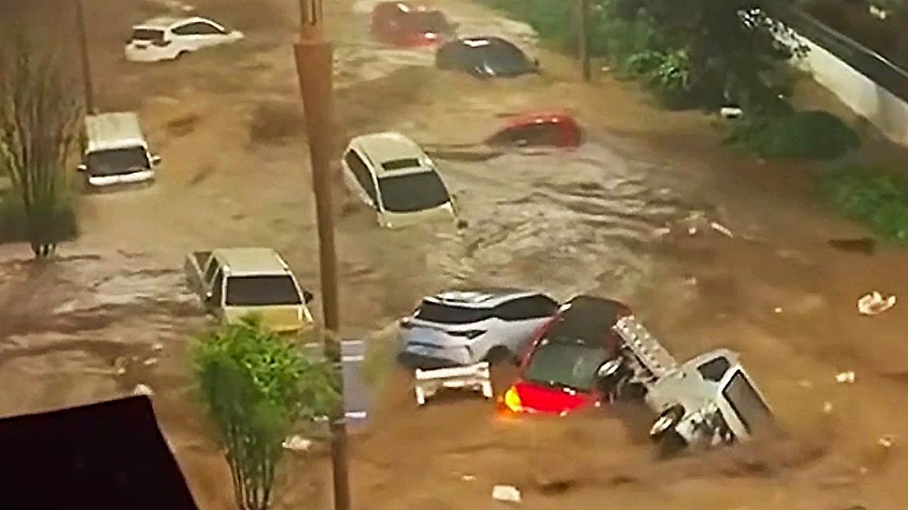 Video: Cars float through submerged streets as Typhoon Bavi flooding overwhelms China