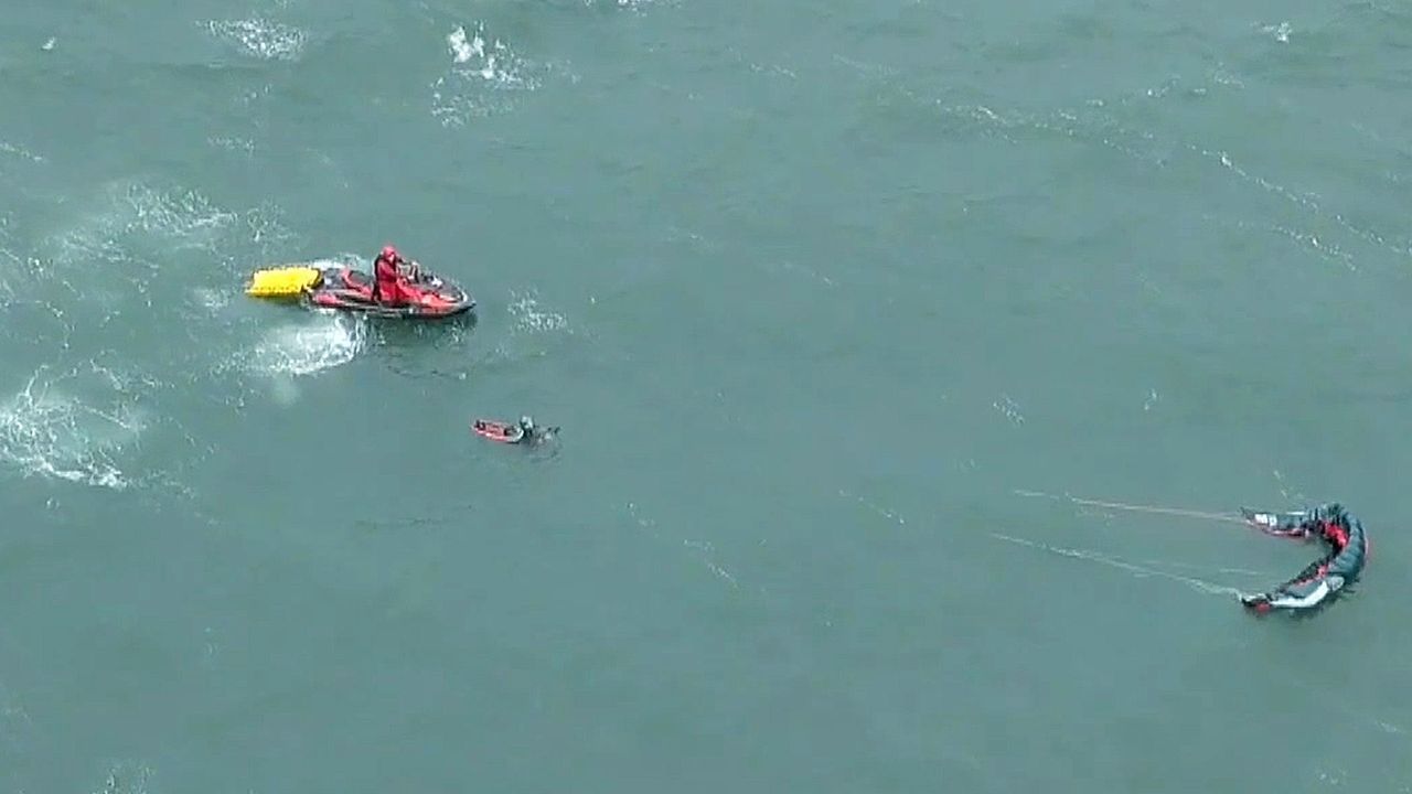 Video: Rettung vor der Golden Gate Bridge: Polizei-Drohne findet abtreibenden Kitesurfer