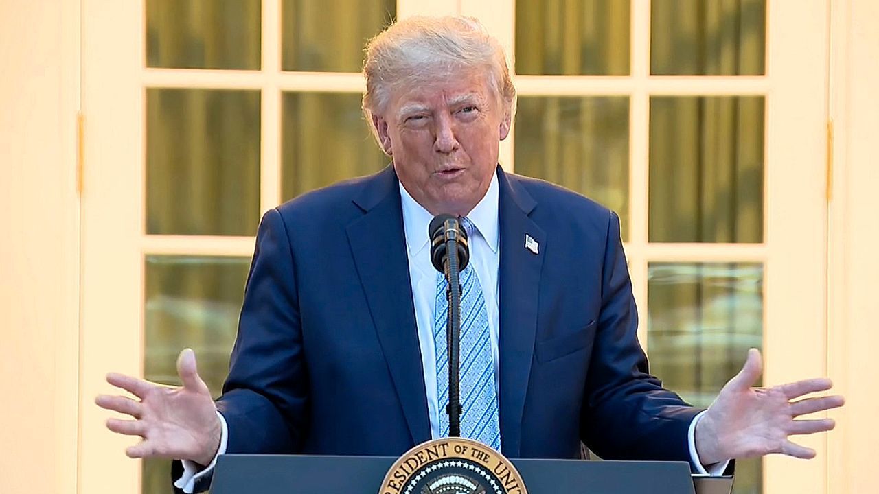 Video: Stromschlag vs. Hai: Trump wiederholt wirre Elektroboot-Anekdote