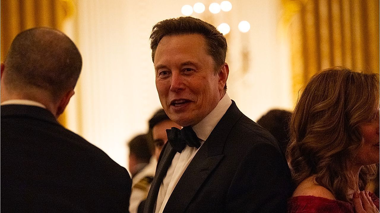 Elon Musk pledges to give every child in America a SpaceX share worth around $146