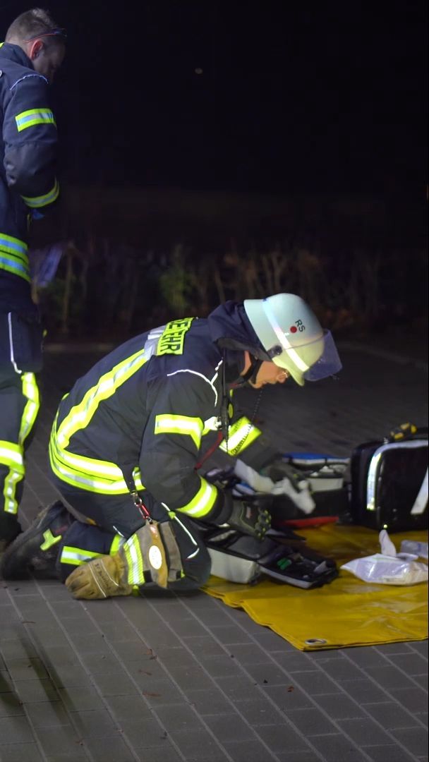 Video: Tödliche Unfälle mit selbstgebauter Pyrotechnik: Zwei 18-Jährige sterben in Bielefeld