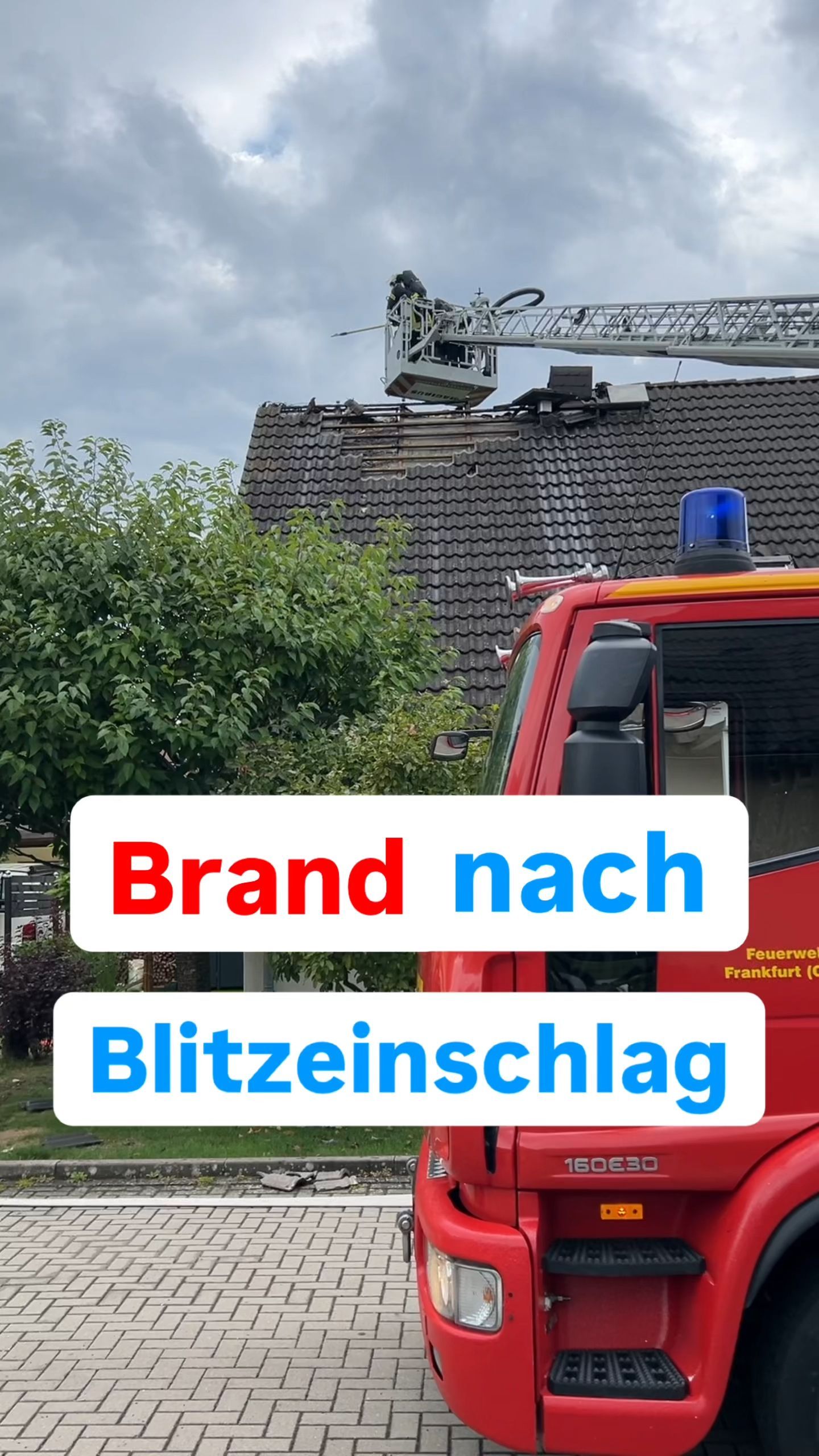 Video: Brand nach Blitzeinschlag