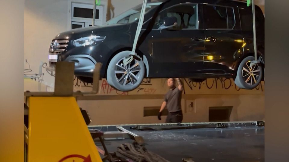 Kontrollaktion in Stuttgart: Abschlepp-Video von Polizei erntet Kritik
