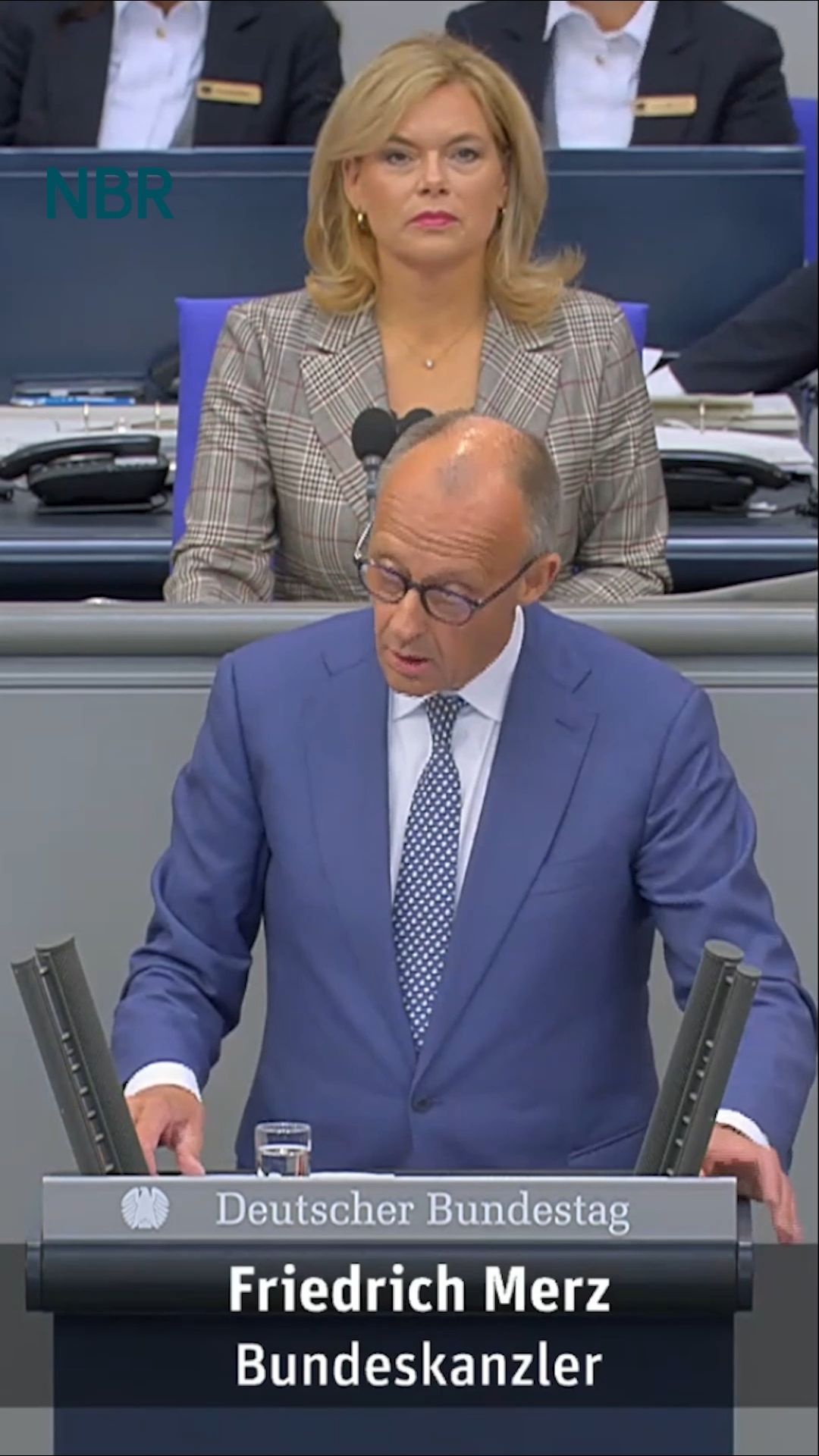 Video: Schlagabtausch im Bundestag: Merz nennt AfD «destruktive Kraft»