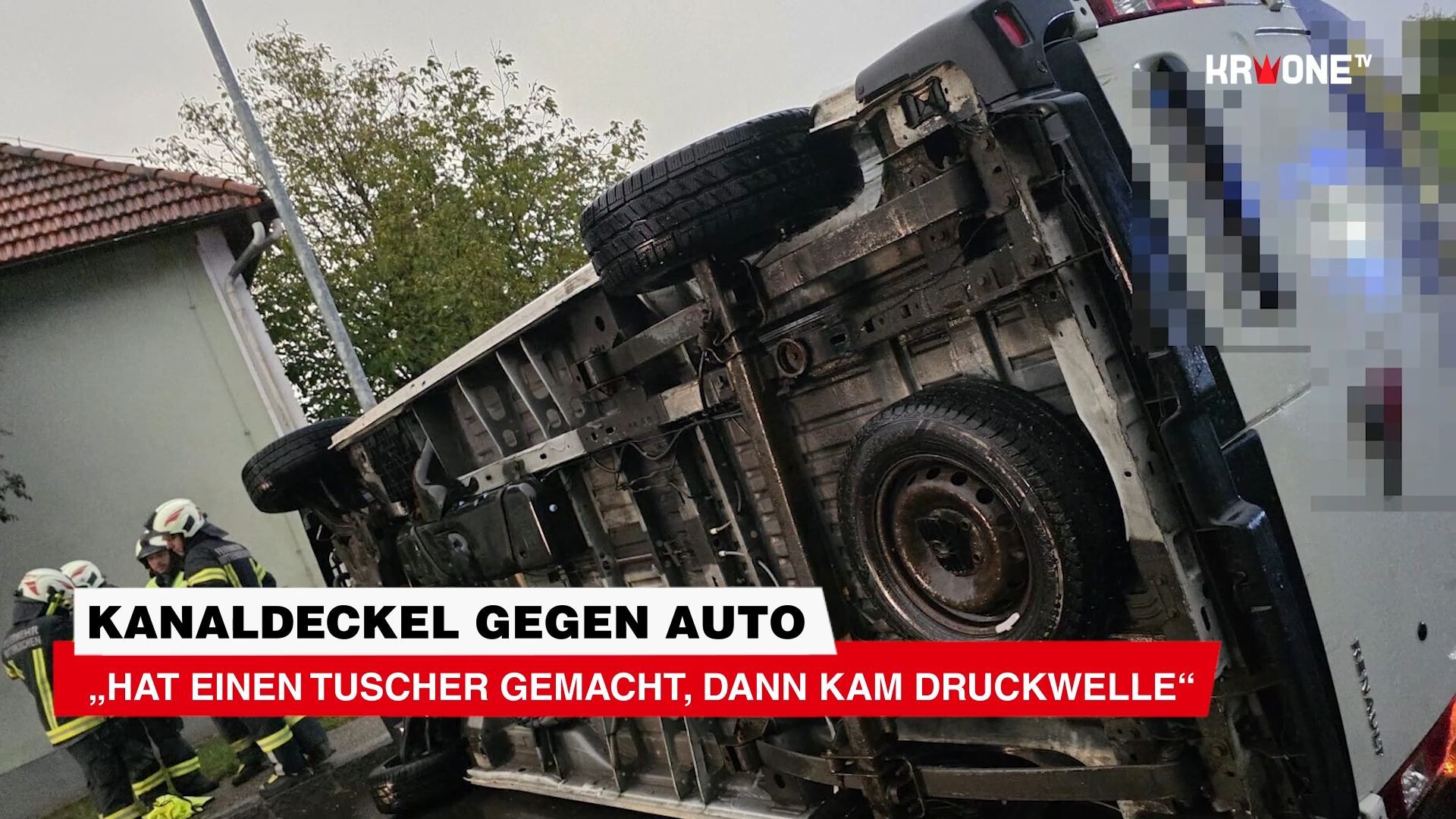 Video: Kanaldeckel gegen Auto: „Hat einen Tuscher gemacht, dann kam Druckwelle“