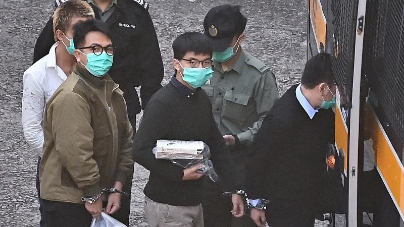 Aktivist Joshua Wong in Hongkong zu 13 Monaten Gefängnis verurteilt