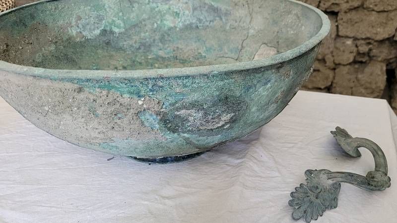Archäologen finden in Pompeji fast vollständig erhaltene Wohnräume