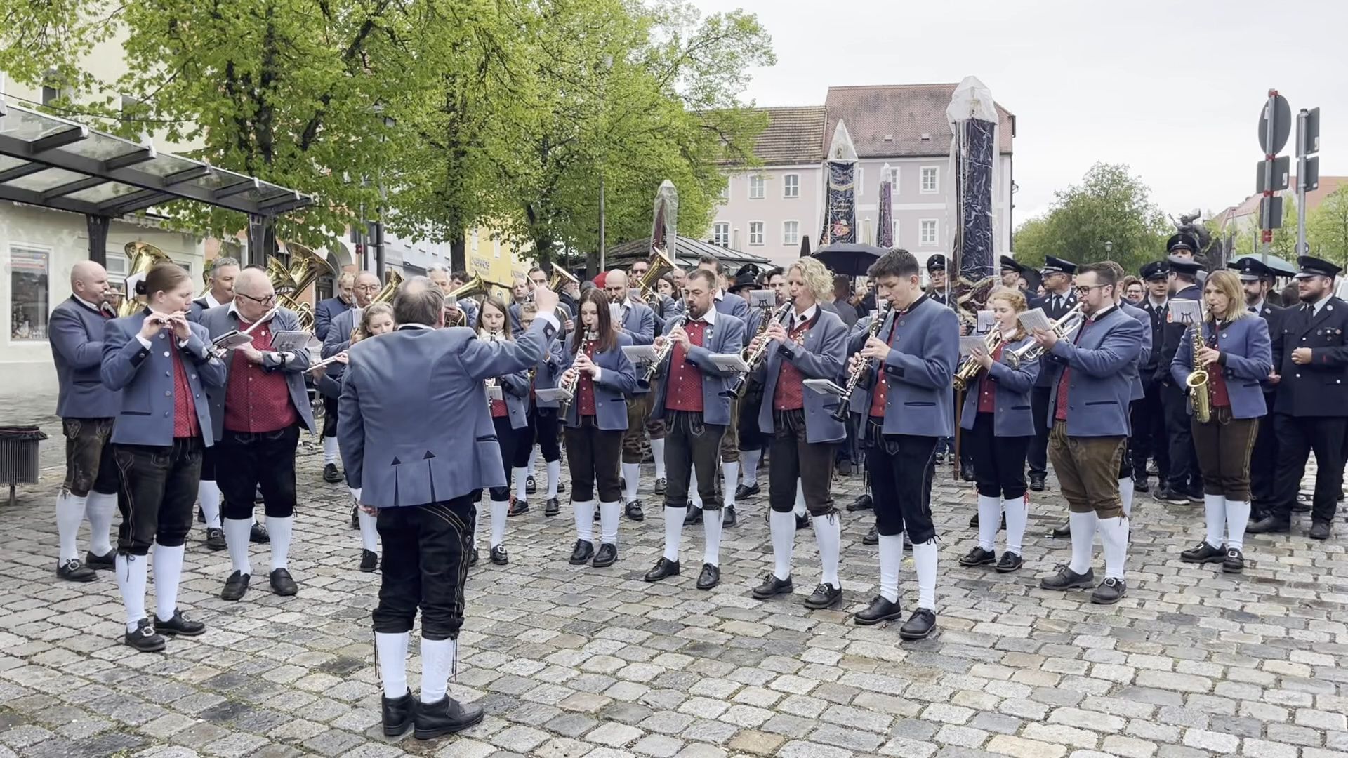 Video: Eröffnung der Maidult Burglengenfeld
