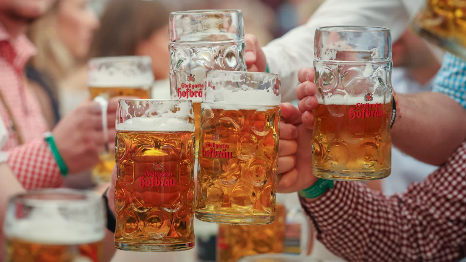 Video: 255.000 Menschen in Bayern sind abhängig von Alkohol