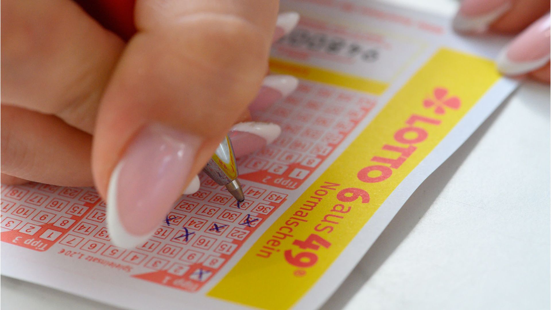 Video: Warum man im Lotto-Jackpot maximal 50 Millionen Euro gewinnen kann, obwohl oft mehr drin ist