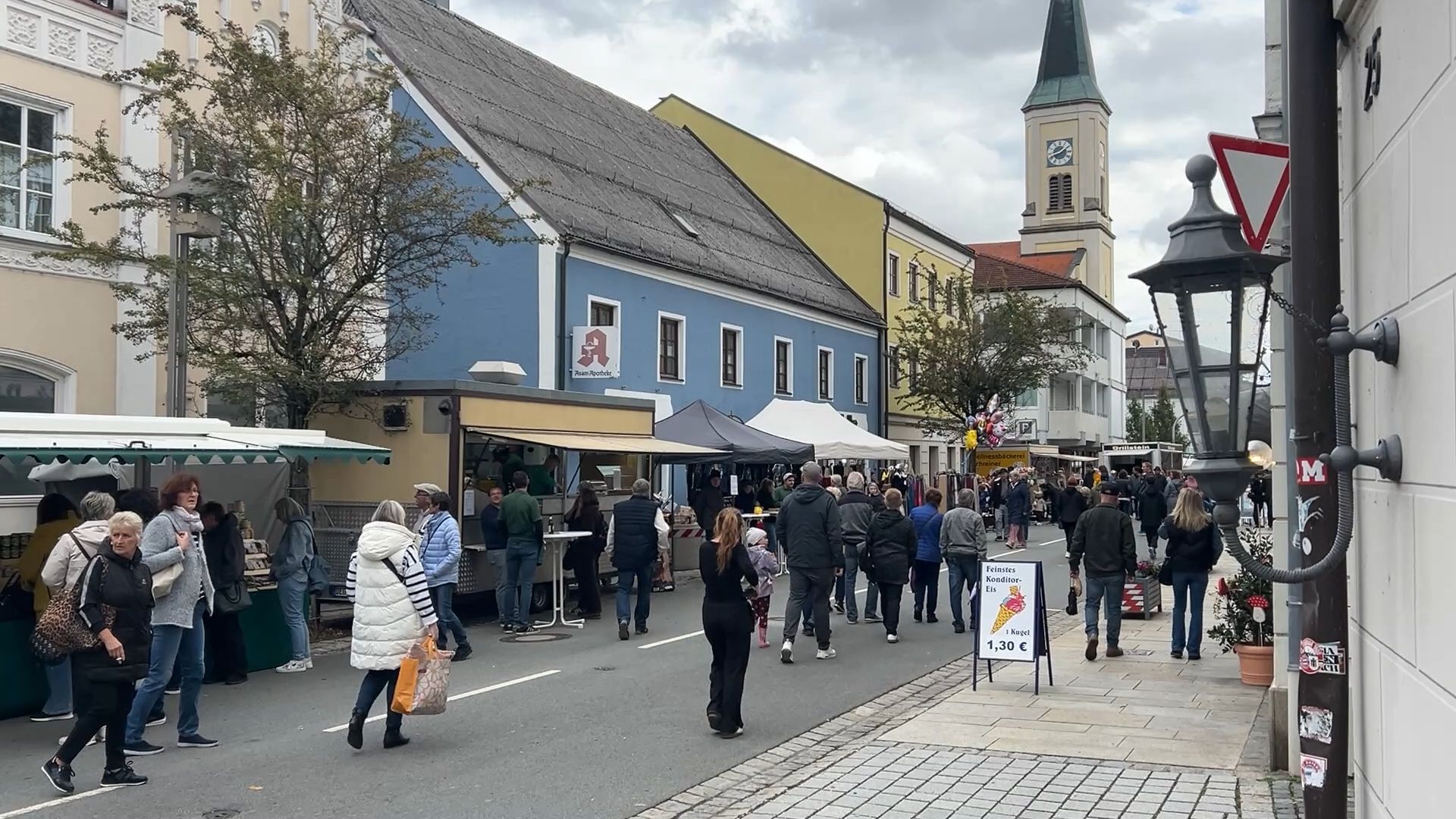 Video: Mantelsonntag in Osterhofen mit großer Schatzsuche