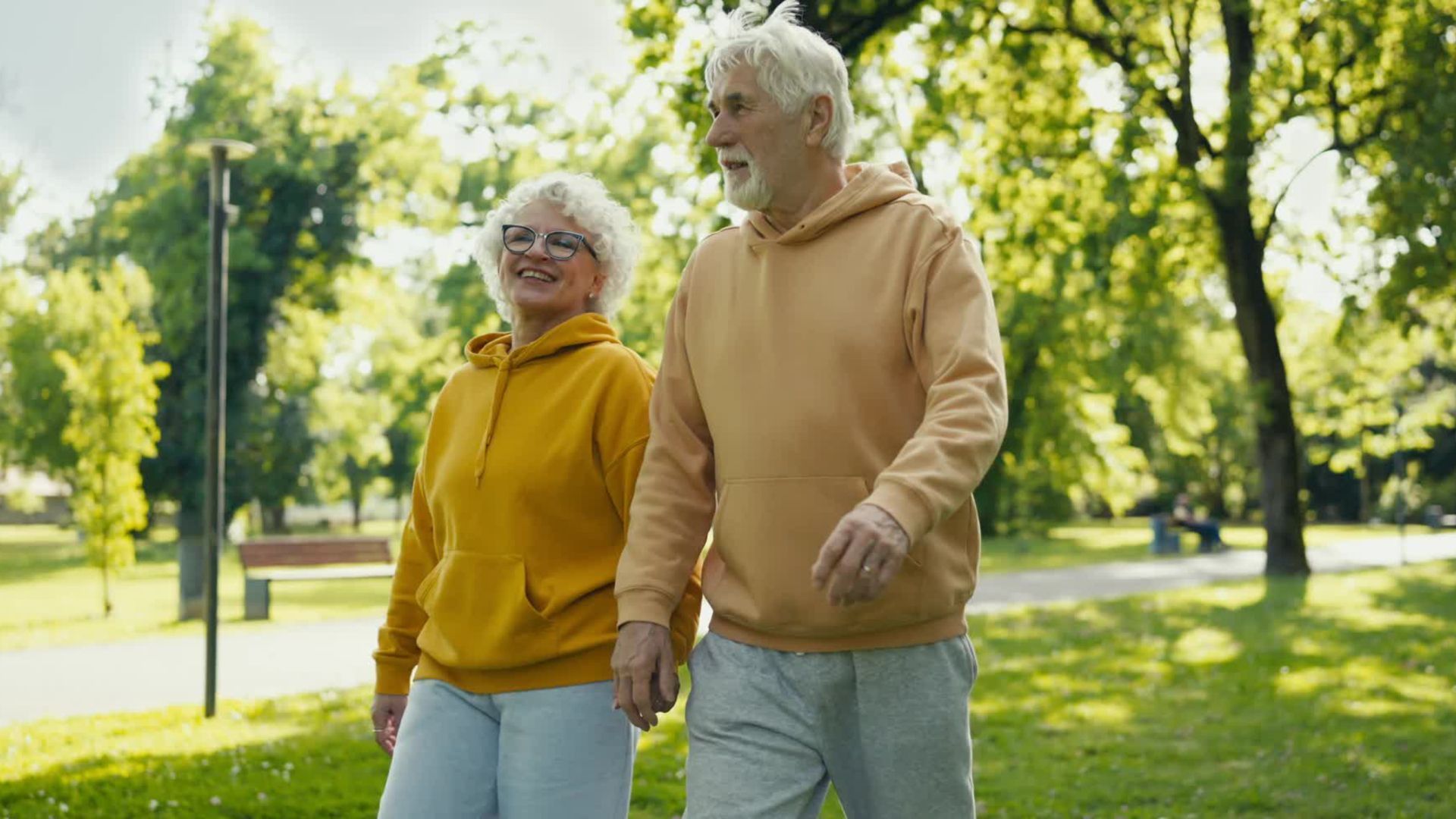 Video: Gesund und aktiv älter werden – so einfach gehts!
