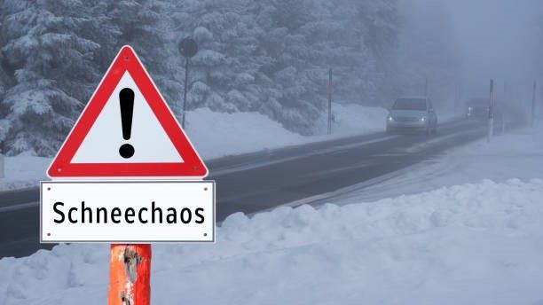 Schnee-Chaos in Deutschland: Mindestens zwei Tote und zahlreiche Unfälle