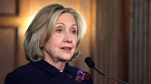 Video: Laut Hillary Clinton beeinflusst TikTok die Ansichten junger Menschen zu Israel