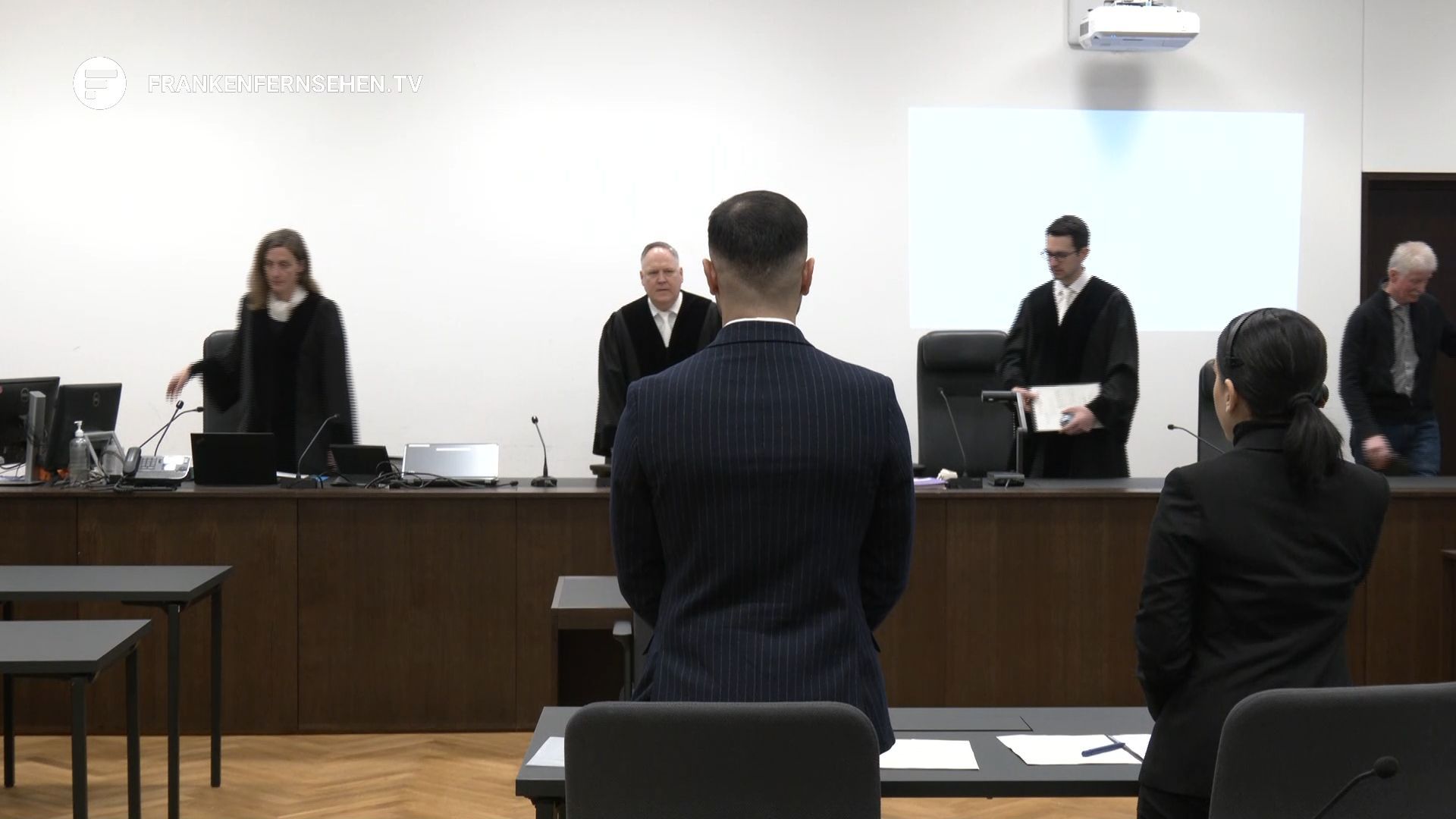 Nach Messerangriff in Fürth: Urteil im Prozess gefallen