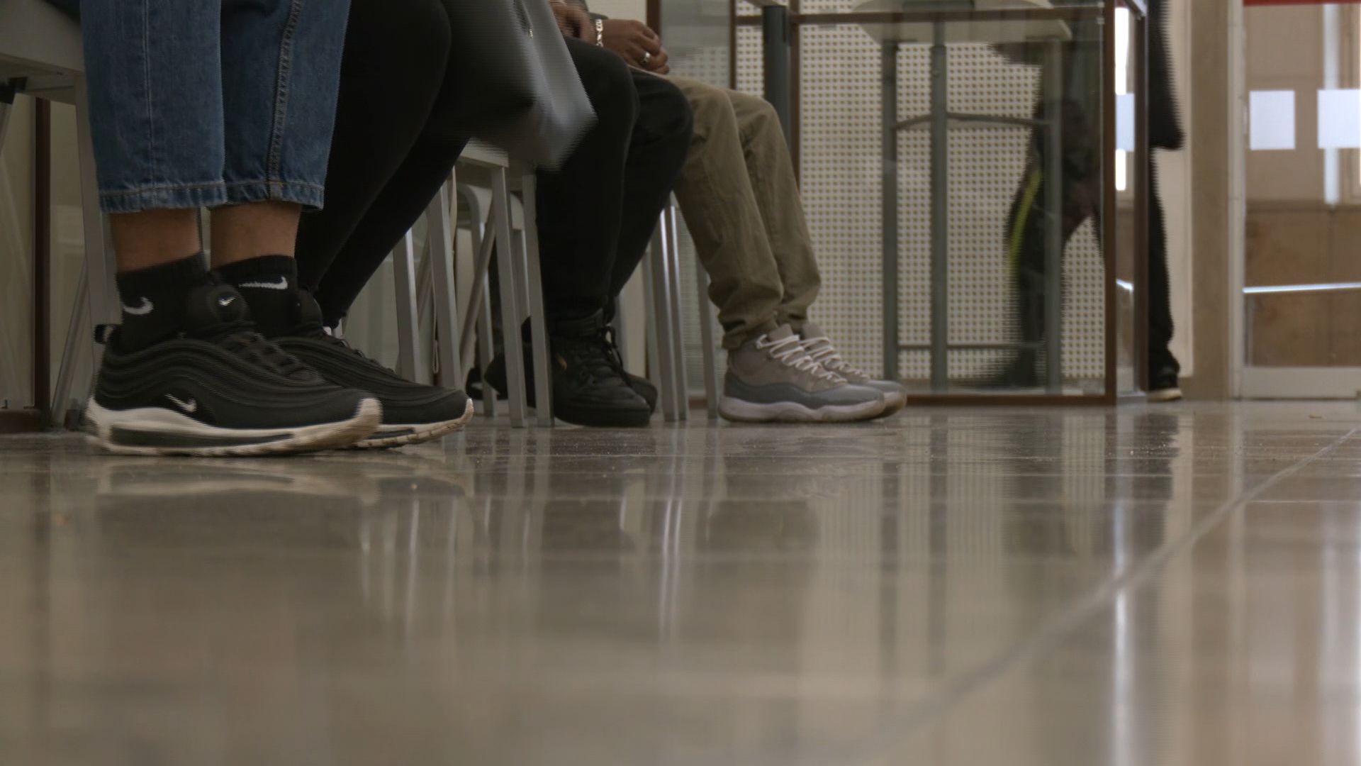 Lange Schlangen, schlechte Bewertungen: Was verbessert sich bei den Ämtern?