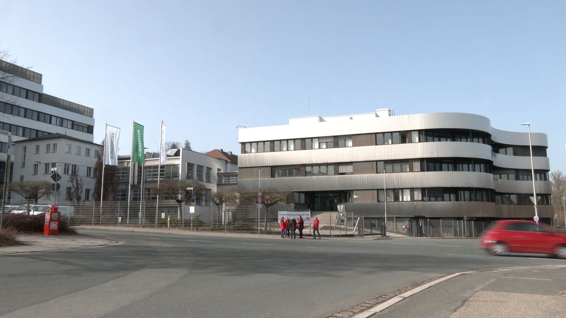 Video: Stellenabbau und mehr Profitabilität: Schaeffler legt Halbjahresbilanz vor