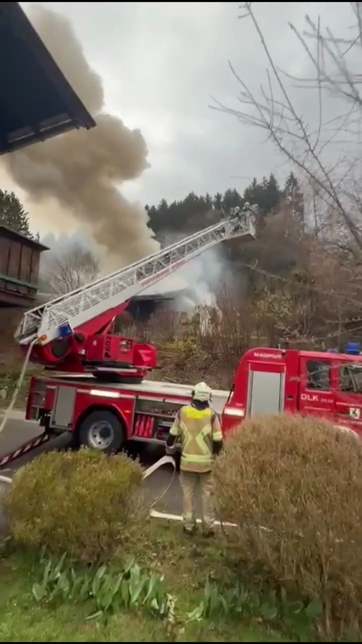 Video: Großbrand zerstörte Wohnhaus in Kitzbühel