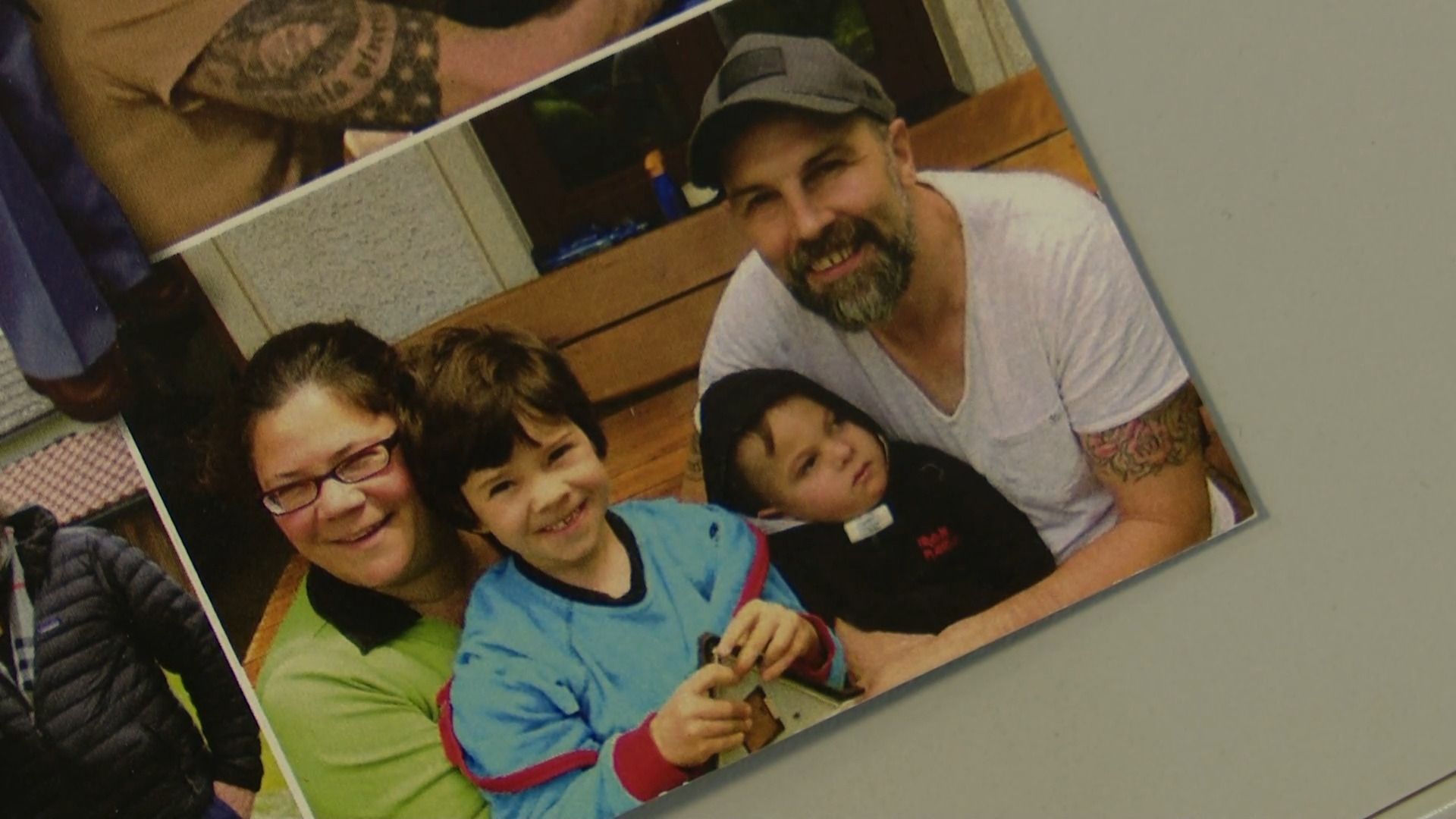 Dachsbau – Eltern protestieren im Sozialausschuss