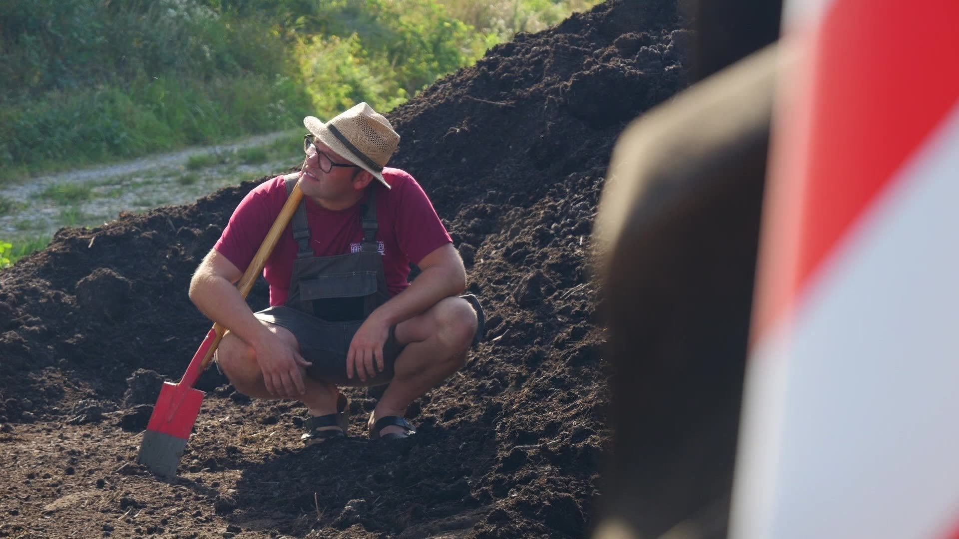 Video: Biolandwirte klagen über Formularflut