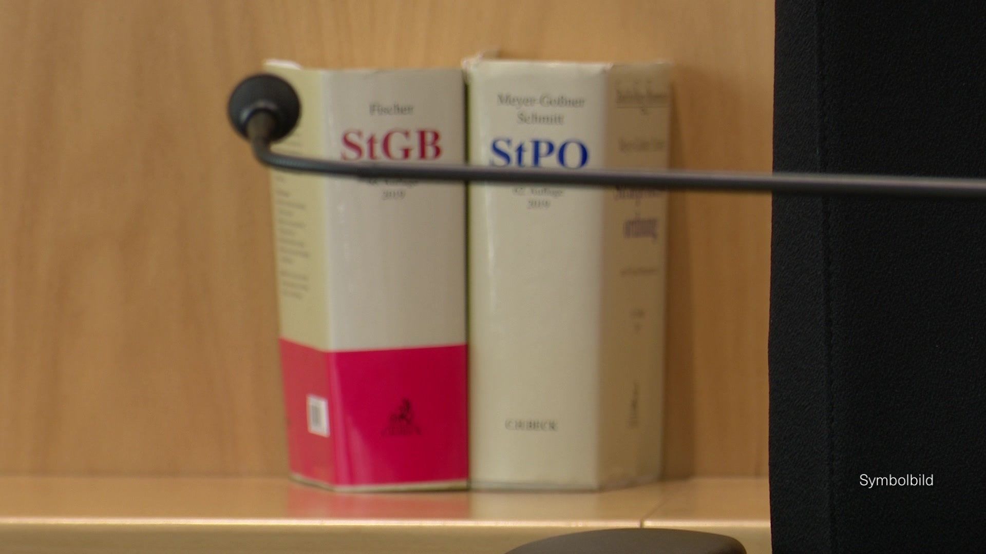 Video: a.tv kompakt: 21-Jährige getötet