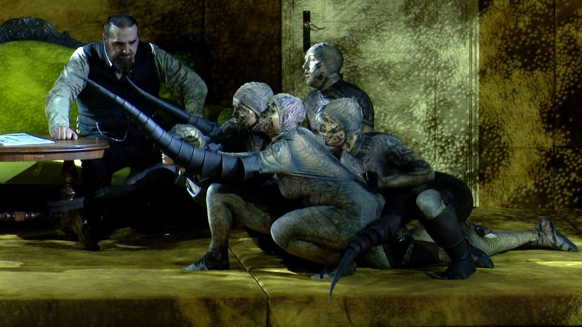 Video: Kafkas Verwandlung als Oper am Staatstheater Augsburg