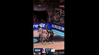 Spiel Highlights zu OPTIONAL! - Basketball Löwen Braunschweig - FIT/One Würzburg Baskets