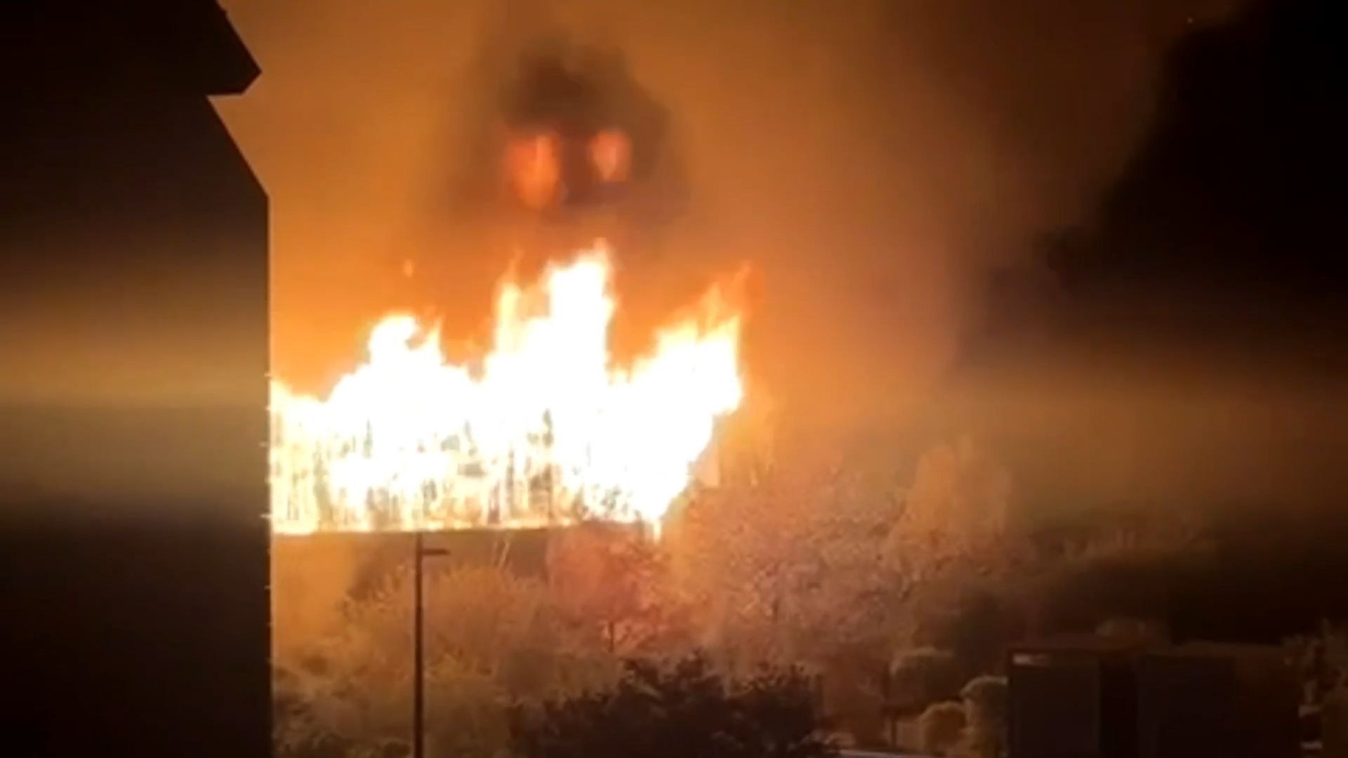 Video: Scheunenbrand in Stutensee