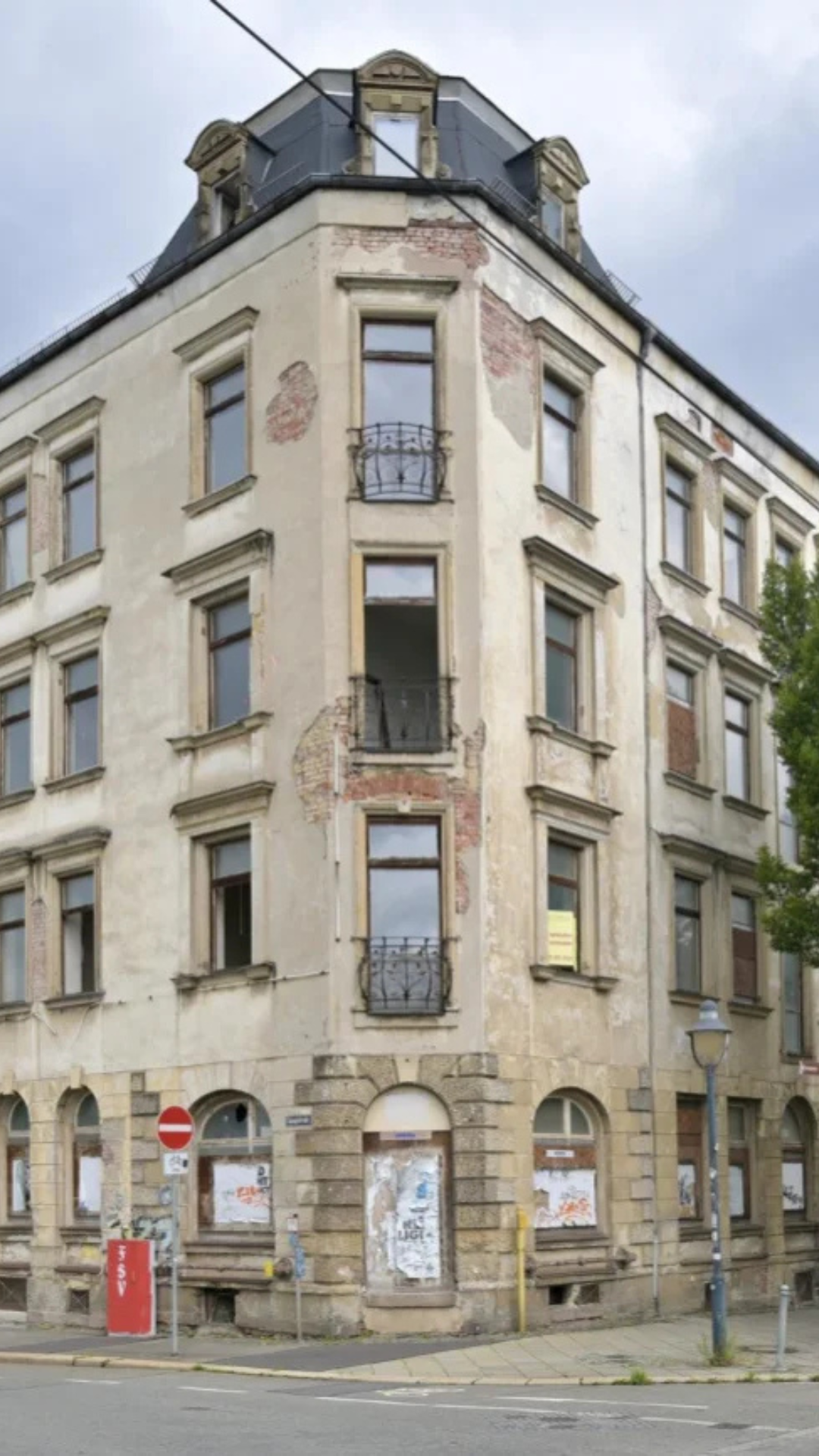 Spekulant macht Geschäfte mit Abrisshäusern in Sachsen