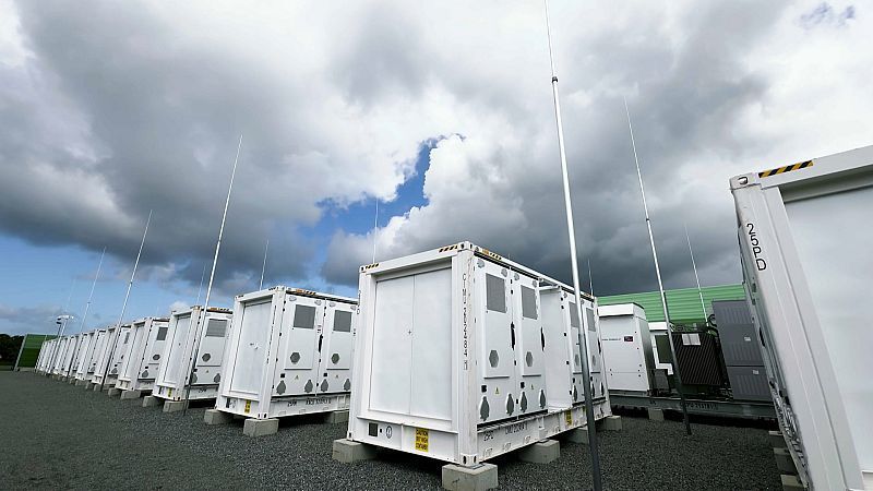 Video: Megaspeicher könnten helfen Europas Stromnetze stabiler zu machen