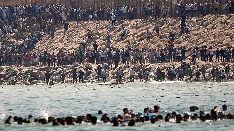 Video: 60.000 Migranten in Ceuta: Europas Sorge vor neuer Migrationskrise wächst