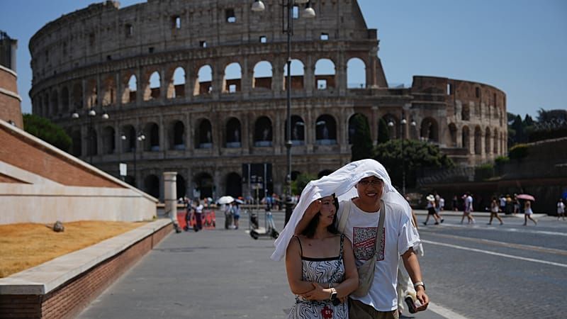 Video: Bis zu 40 Grad und Tropennächte: Italien ruft höchste Warnstufe für 25 Städte aus